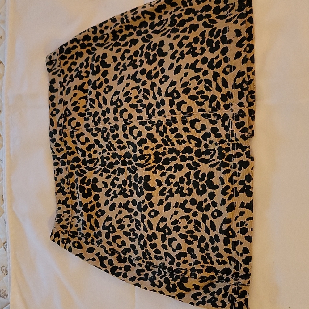 Leopard print skirt